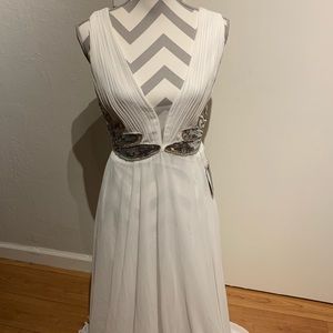 ✨ NWT ✨ Lulu’s White Maxi Dress
